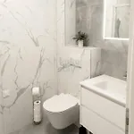 Sunny With Terrace, 2 Bedrooms, Near Apartment Mandre