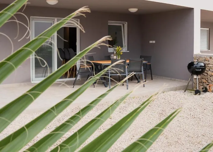 Sunny With Terrace, 2 Bedrooms, Near